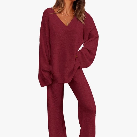 Burgundy  teddy Knit Two-Piece Set - Picture 4 of 8